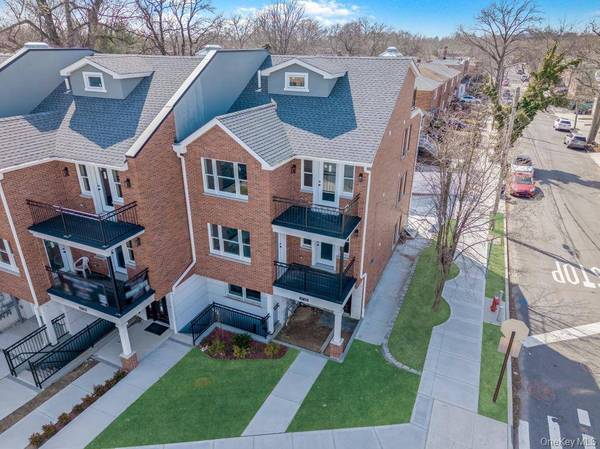 37-02 Francis Lewis Blvd, Bayside, NY 11361