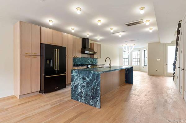 405 Irving AVE, Brooklyn, NY 11237