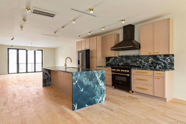 405 Irving AVE, Brooklyn, NY 11237