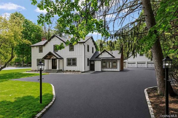 75 Centerport RD, Greenlawn, NY 11740