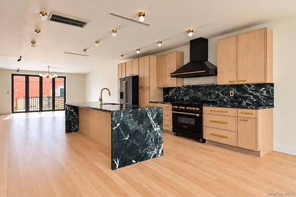 405 Irving AVE, Brooklyn, NY 11237