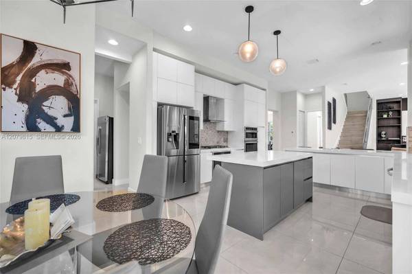 8840 Waterview Ter PARKLAND, Fl 33076-2862,