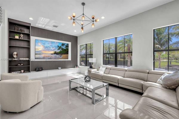 8840 Waterview Ter PARKLAND, Fl 33076-2862,