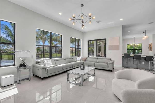 8840 Waterview Ter PARKLAND, Fl 33076-2862,