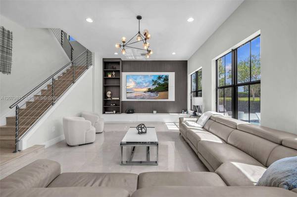 8840 Waterview Ter PARKLAND, Fl 33076-2862,