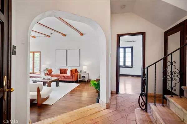 3325 S Pacific AVE, San Pedro, CA 90731