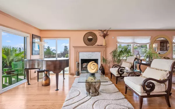 216 N Goodhope Ave, San Pedro, CA 90732-2710