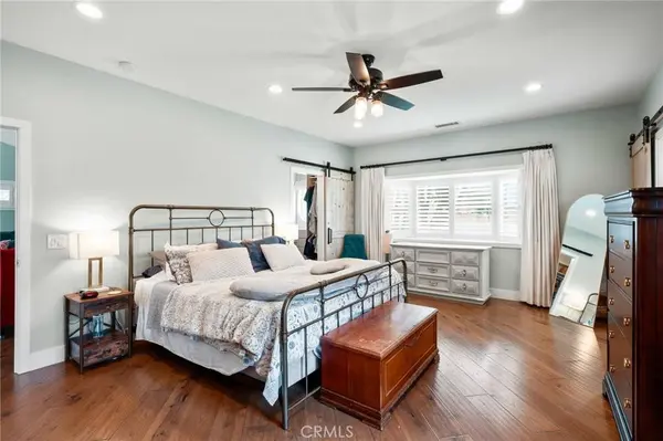5471 Meadowlark DR, Huntington Beach, CA 92649