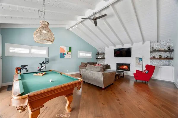 5471 Meadowlark DR, Huntington Beach, CA 92649