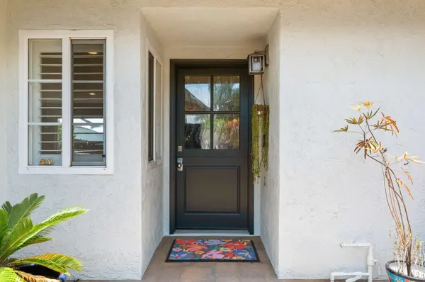 5471 Meadowlark Dr, Huntington Beach, CA 92649-2641