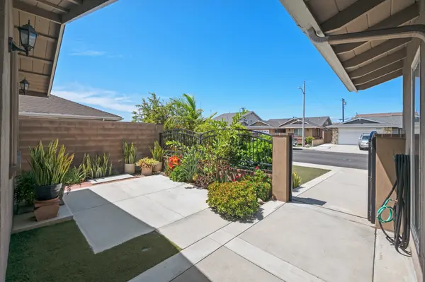 24436 Panama Ave, Carson, CA 90745-6424