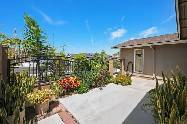 24436 Panama Ave, Carson, CA 90745-6424