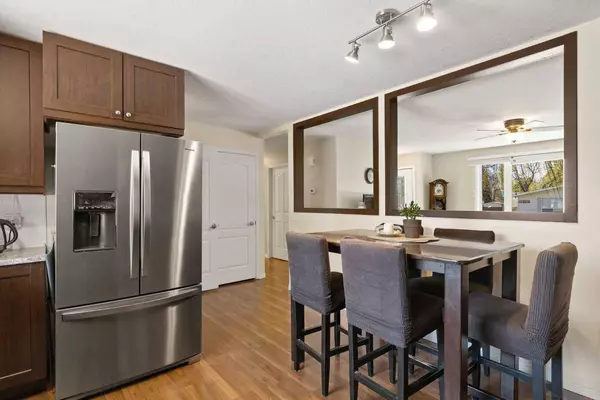 324 Lynnview CRES SE, Calgary, AB T2C 1Y4