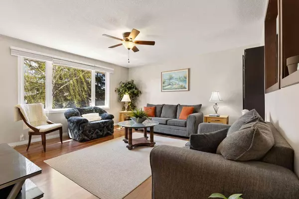 324 Lynnview CRES SE, Calgary, AB T2C 1Y4