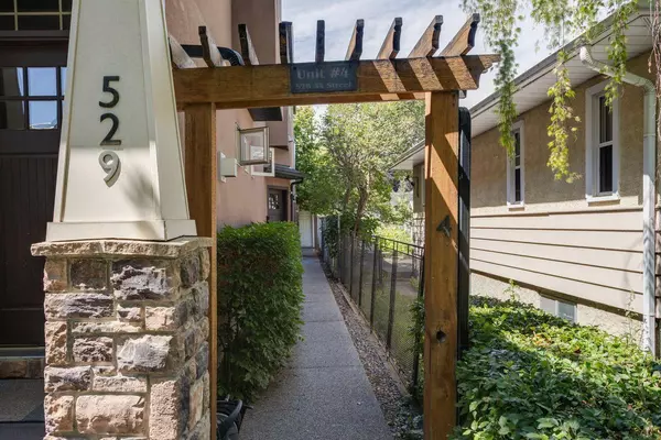 529 34 ST NW #4, Calgary, AB T2N 2X8