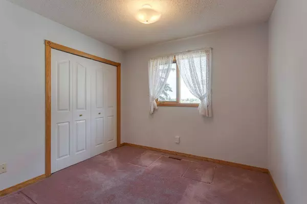 228 Hamptons GN NW, Calgary, AB T3A 5A8