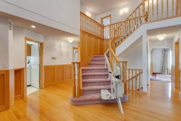 228 Hamptons GN NW, Calgary, AB T3A 5A8