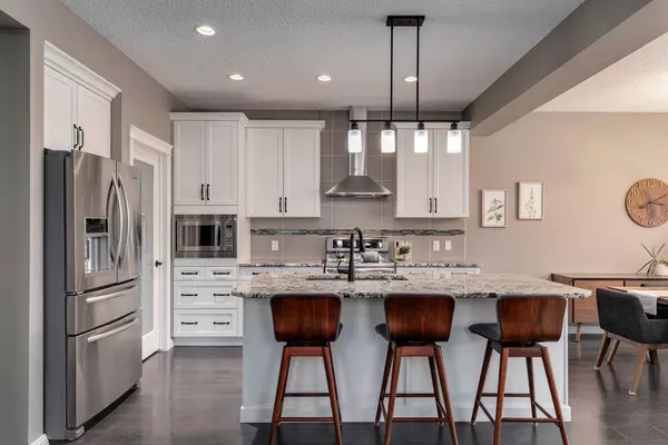 1064 Brightoncrest GN SE, Calgary, AB T2Z 1G8