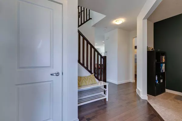 270 Legacy HTS SE, Calgary, AB T2X 0X6