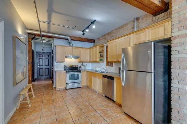 220 11 AVE SE #221, Calgary, AB T2G 0X8