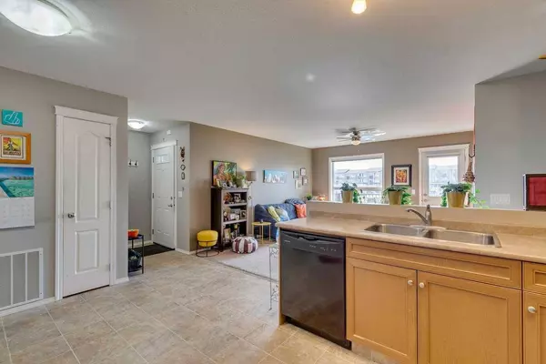 8 Bayside PL #207, Strathmore, AB T1P 0E1