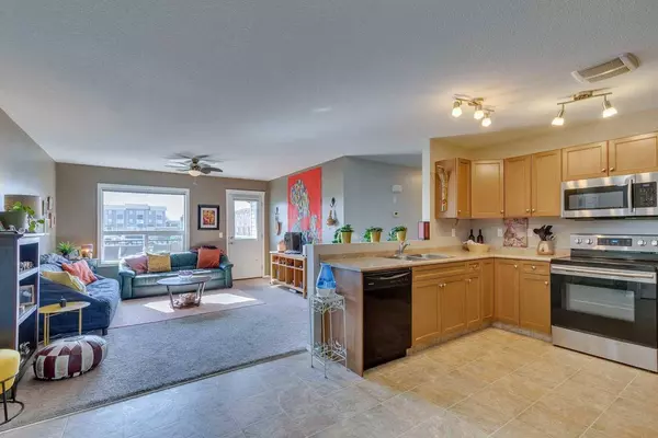 8 Bayside PL #207, Strathmore, AB T1P 0E1