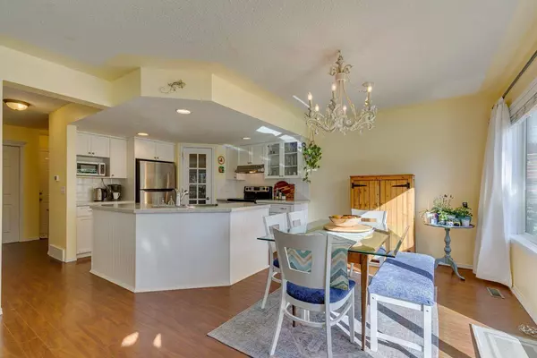 1145 Sunlake Link SE, Calgary, AB T2X 3G8