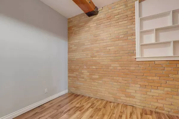 220 11 AVE SE #316, Calgary, AB T2G 0X8