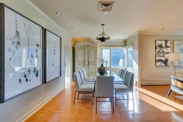 222 Eagle Ridge DR SW #3N, Calgary, AB T2V 2V7