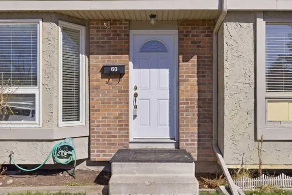 123 Queensland DR SE #60, Calgary, AB T2J 5J4