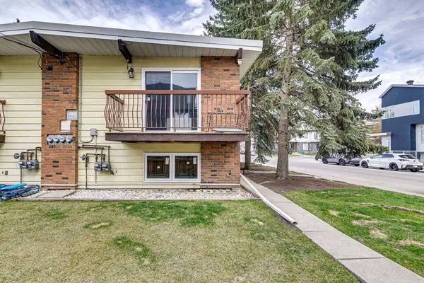 1939 33 ST SW #3, Calgary, AB T3E 2S6