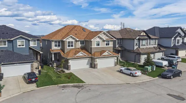 138 Bridlerange PL SW, Calgary, AB T2Y 0K8