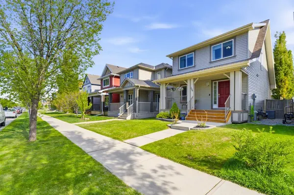 394 Copperpond BLVD SE, Calgary, AB T2Z 0Z7