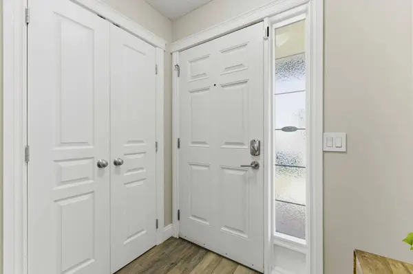 394 Copperpond BLVD SE, Calgary, AB T2Z 0Z7