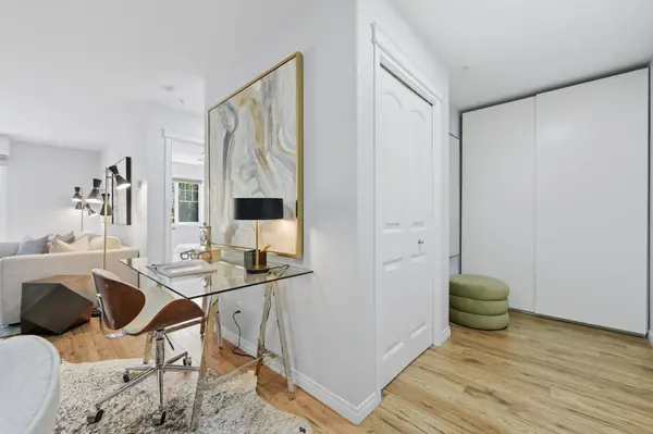 115 Prestwick Villas SE #2223, Calgary, AB T2Z 0M9