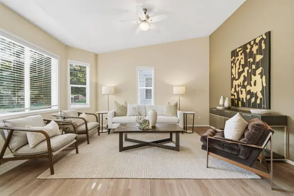 42 Prestwick Pond TER SE, Calgary, AB T2Z 3Z8