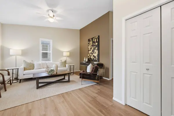 42 Prestwick Pond TER SE, Calgary, AB T2Z 3Z8