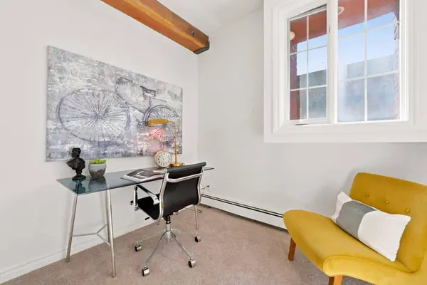 220 11 AVE SE #317, Calgary, AB T2G 0X8