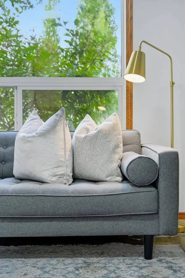 2020 Bridlemeadows MNR SW, Calgary, AB T2Y 4R9