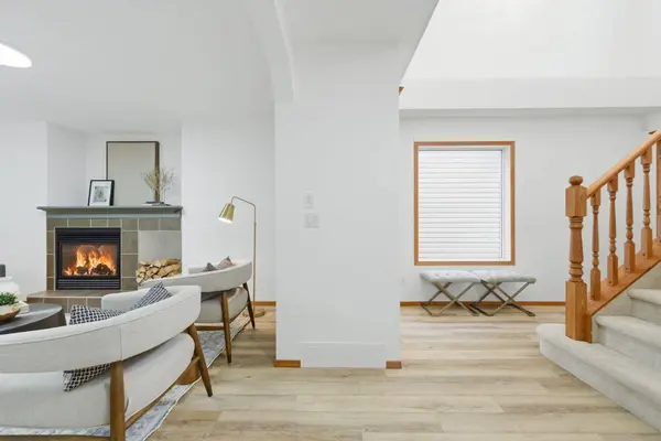 2020 Bridlemeadows MNR SW, Calgary, AB T2Y 4R9
