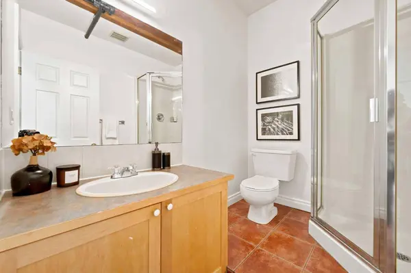 220 11 AVE SE #317, Calgary, AB T2G 0X8