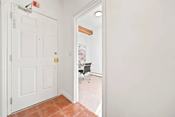 220 11 AVE SE #317, Calgary, AB T2G 0X8