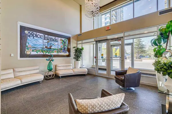 99 Spruce PL SW #706, Calgary, AB T3C 3X7