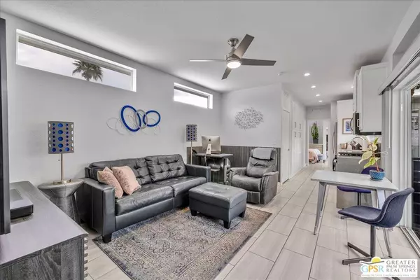 804 Hila Ln, Palm Springs, CA 92264