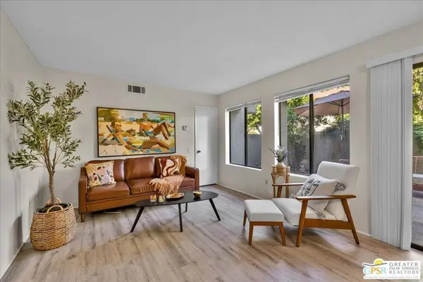 1150 E Amado RD #17A1, Palm Springs, CA 92262