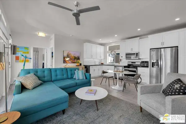 810 Hila LN, Palm Springs, CA 92264