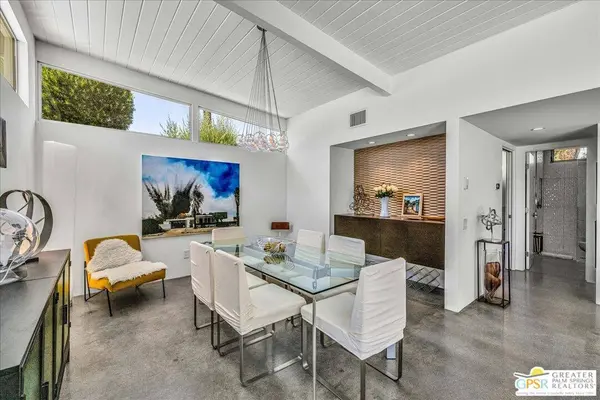1910 N Berne Dr, Palm Springs, CA 92262