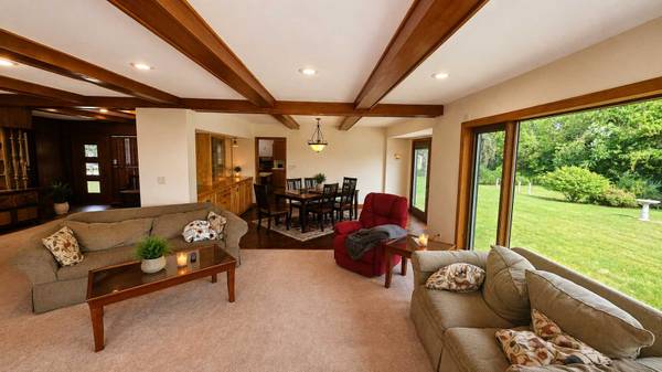N6367 Pond ST, Manawa, WI 54949