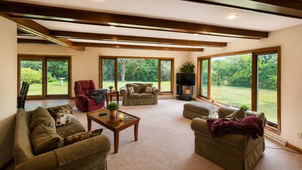 N6367 Pond ST, Manawa, WI 54949