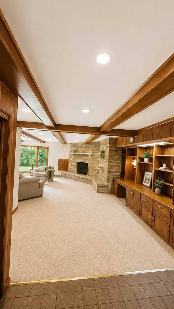 N6367 Pond ST, Manawa, WI 54949